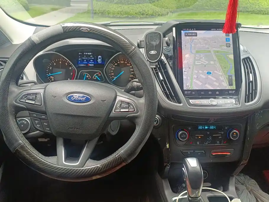 Ford Kuga — миниатюра 11