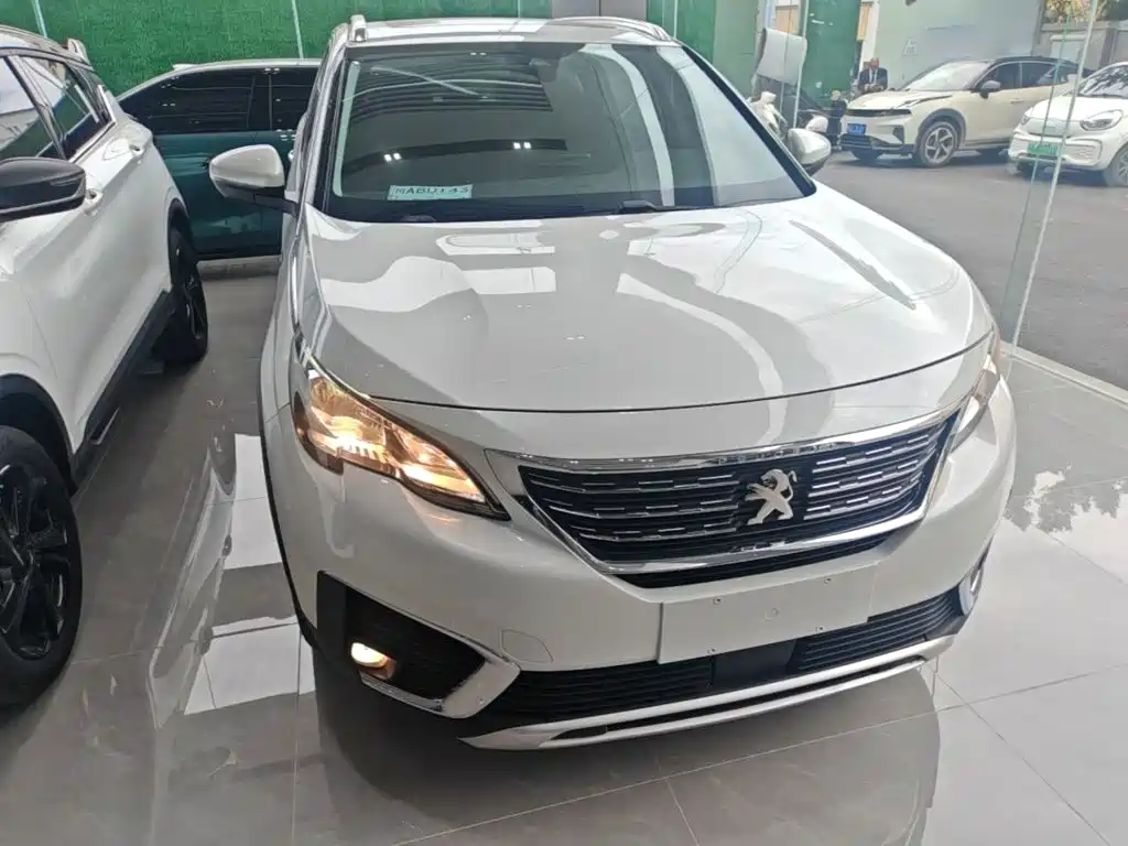Peugeot 5008 — миниатюра 3