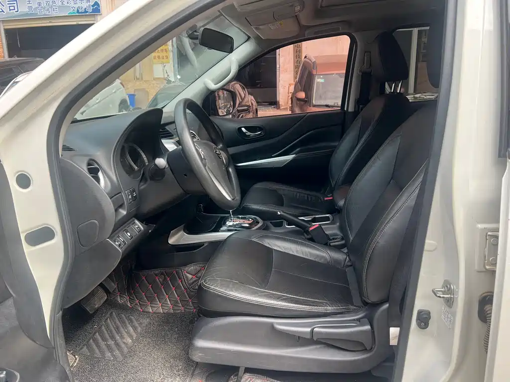 Nissan Terra — миниатюра 4