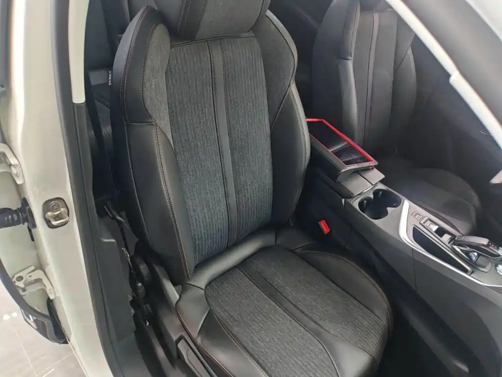 Peugeot 5008 — миниатюра 25