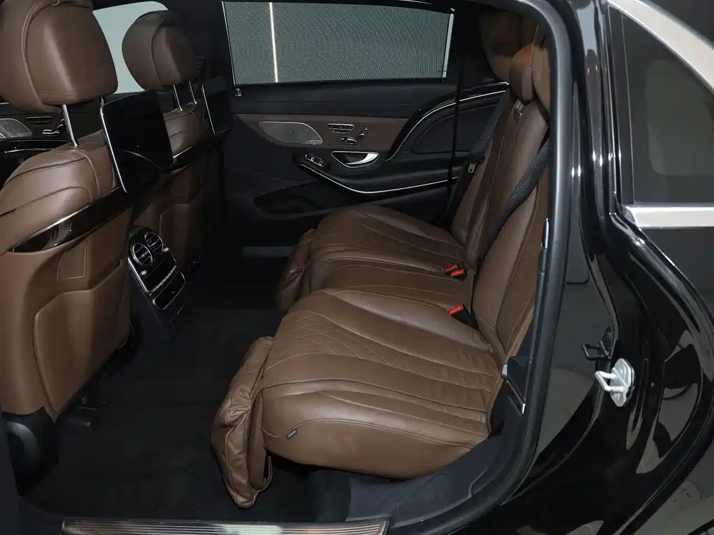 Mercedes-Benz S-Class — миниатюра 14