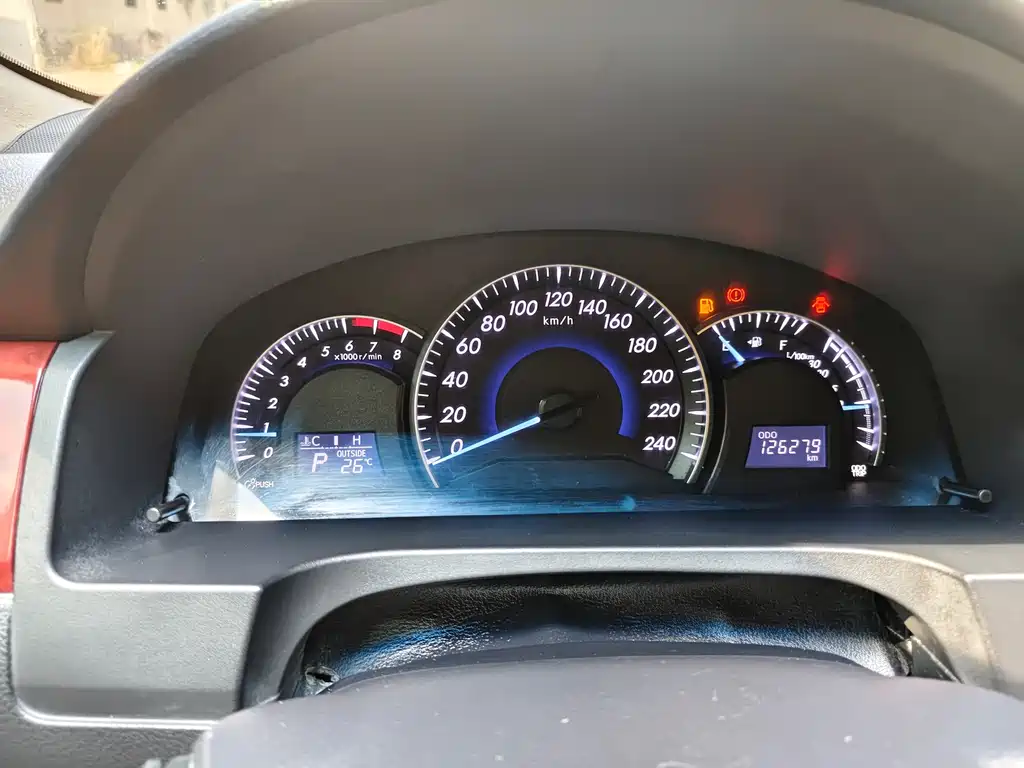 Toyota Camry — миниатюра 15