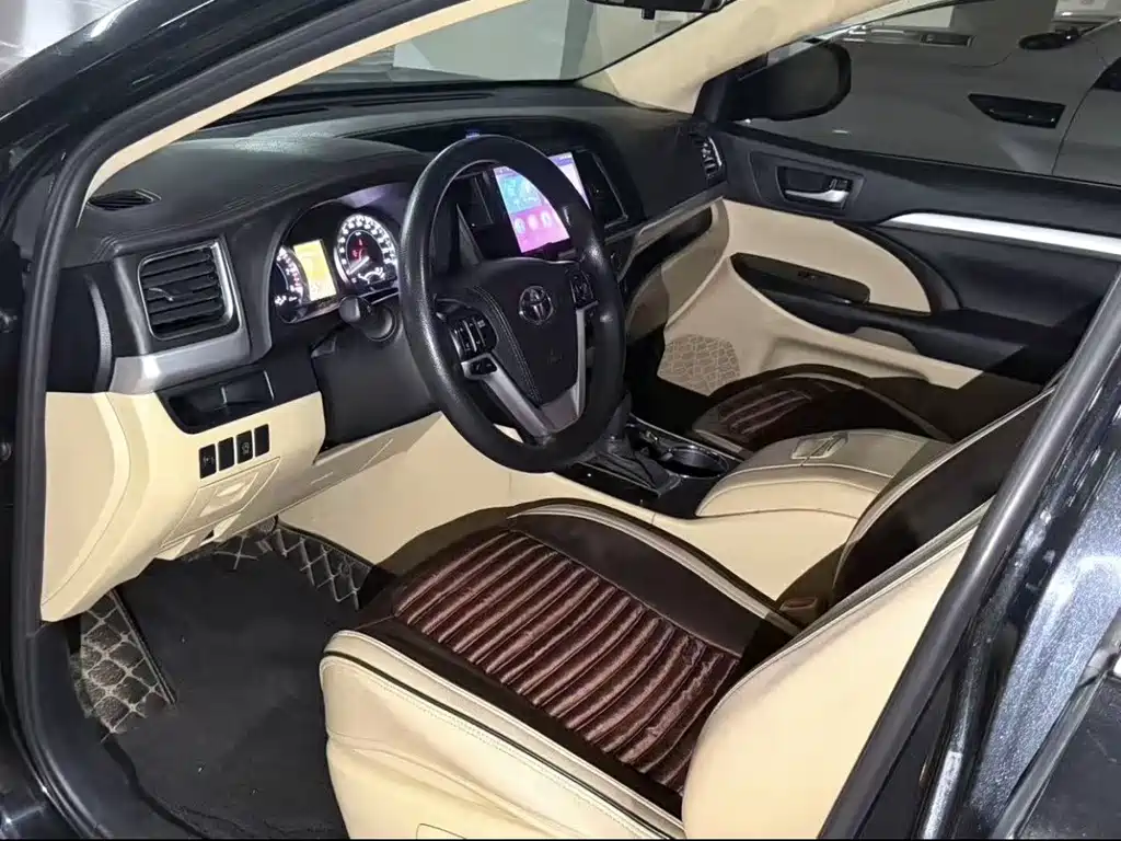 Toyota Highlander — миниатюра 4