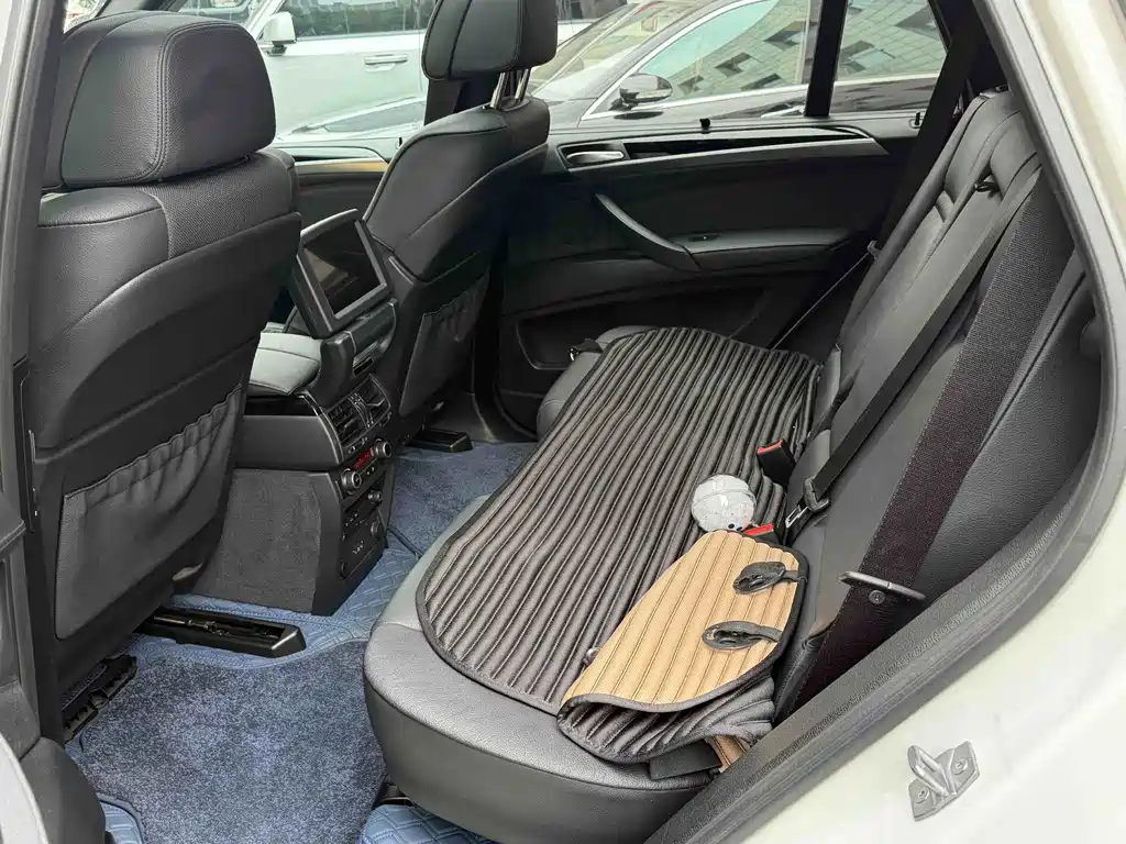 BMW X5 (Import) — миниатюра 6