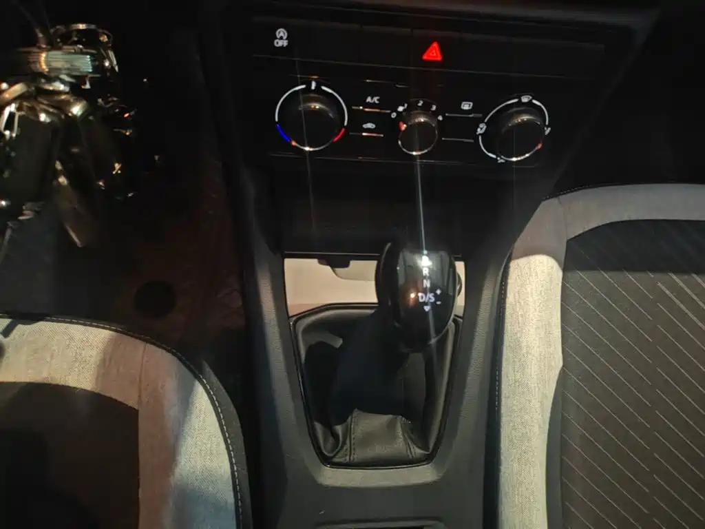 Volkswagen Tharu — миниатюра 14