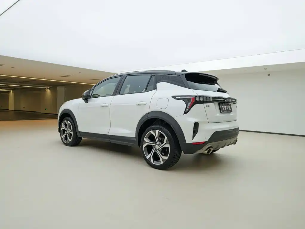 Lynk & Co 06 — миниатюра 5