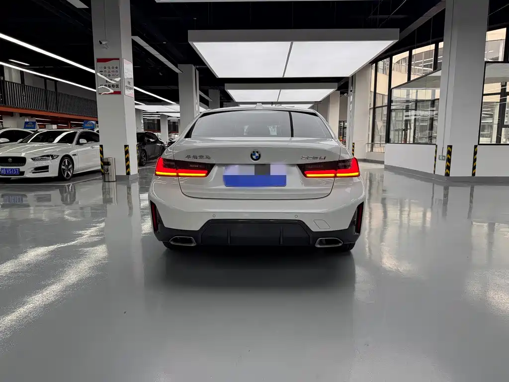 BMW 3 Series — миниатюра 13
