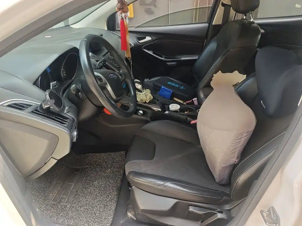 Ford Focus — миниатюра 11