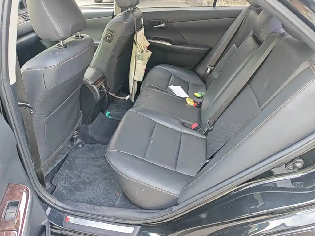 Toyota Camry — миниатюра 22