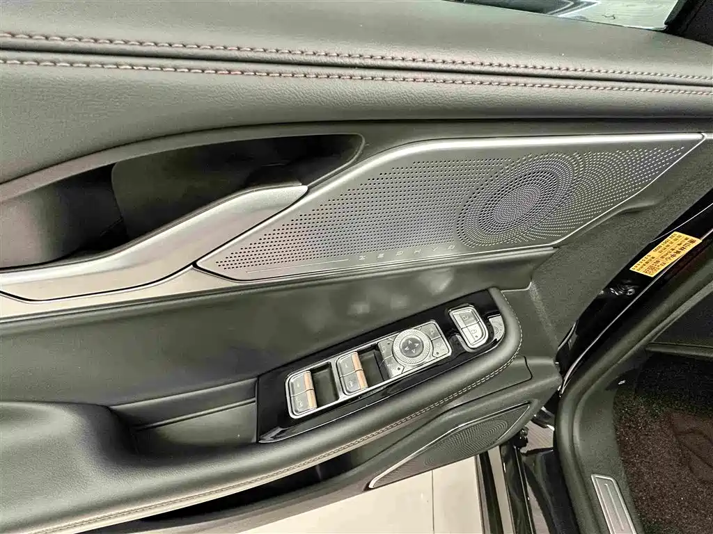 Lincoln Z — миниатюра 8