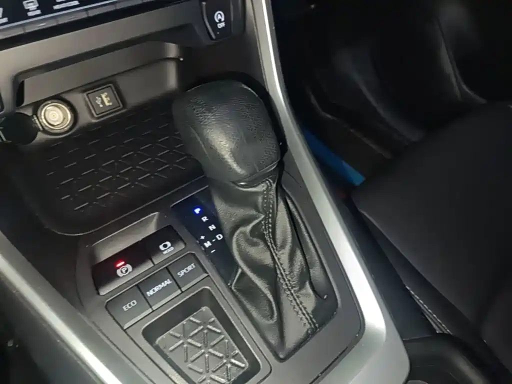 Toyota Wildlander 2023 2.0L CVT