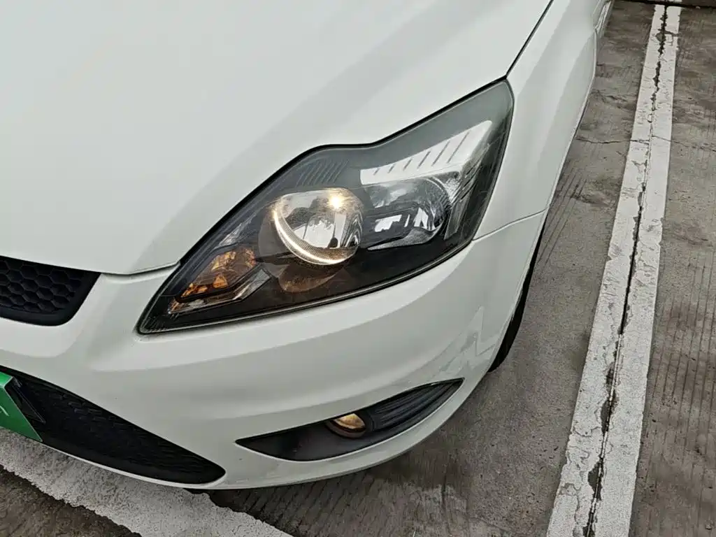 Ford Focus — миниатюра 24