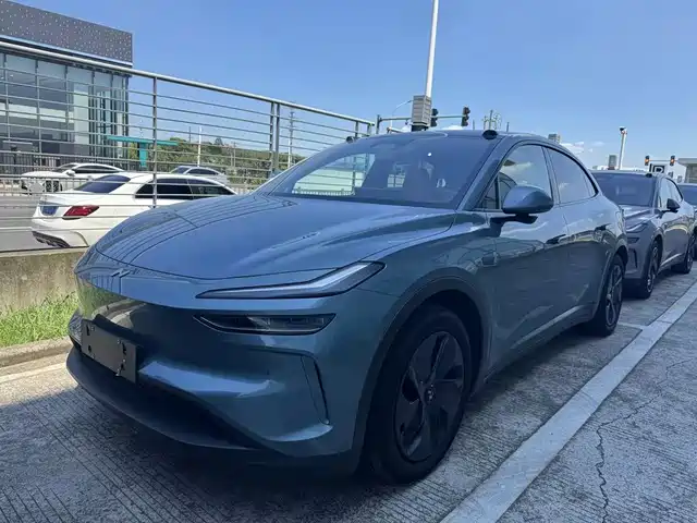 2025 Nio L60