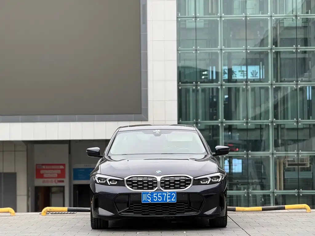 BMW 3 SERIES