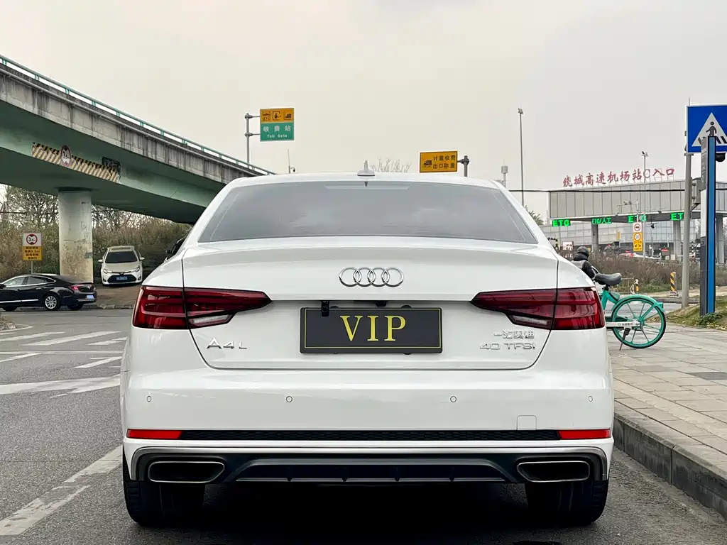 Audi A4L 2019 40 TFSI Fashion VI