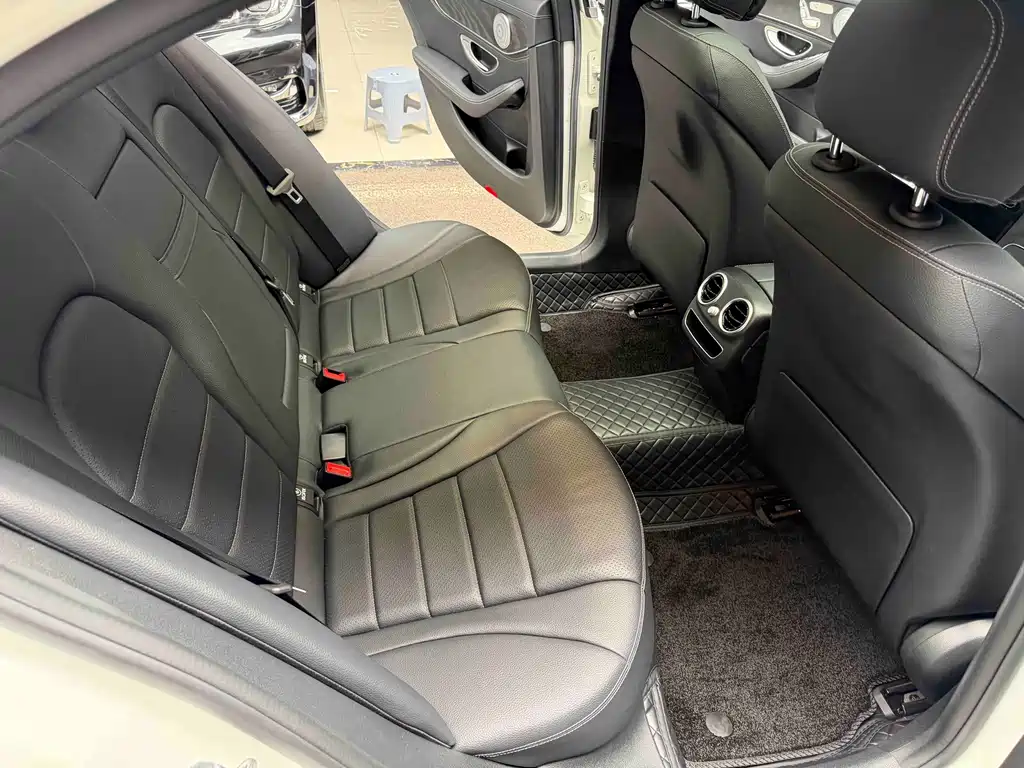 Mercedes-Benz C-Class — миниатюра 22