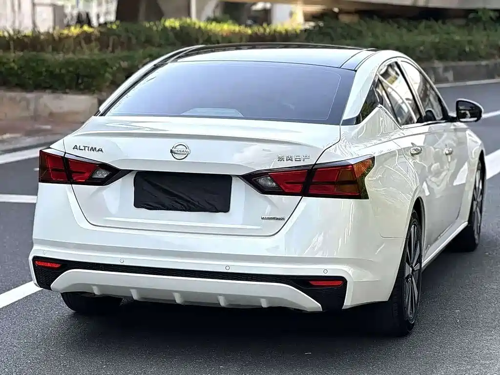 Nissan Teana — миниатюра 9