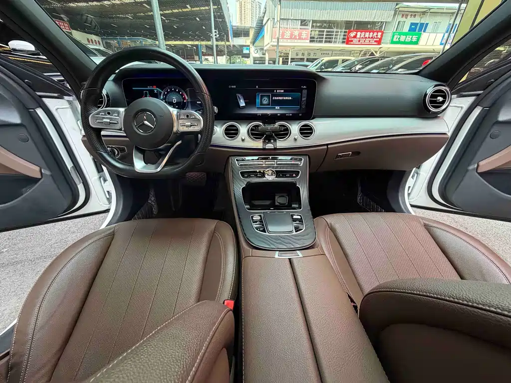 Mercedes-Benz E-Class (Import) — миниатюра 18