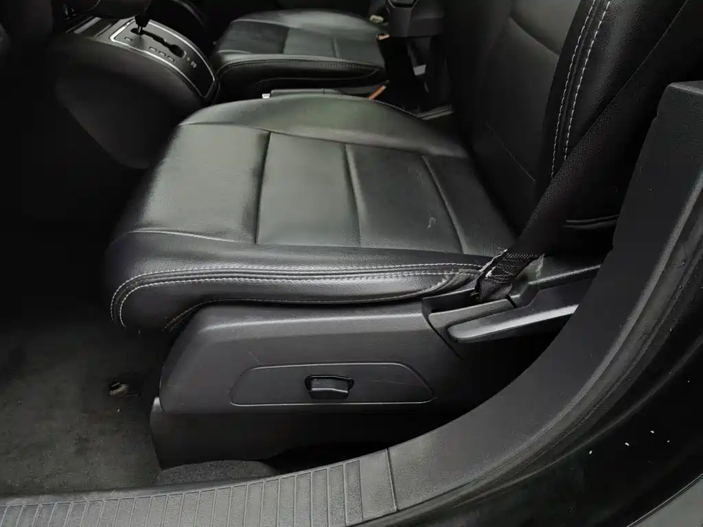 Jeep Compass (Import) — миниатюра 20