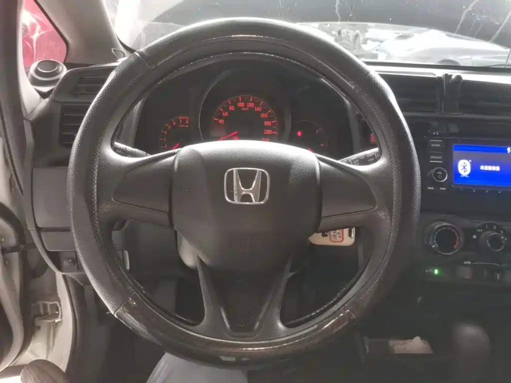 Honda Fit — миниатюра 11