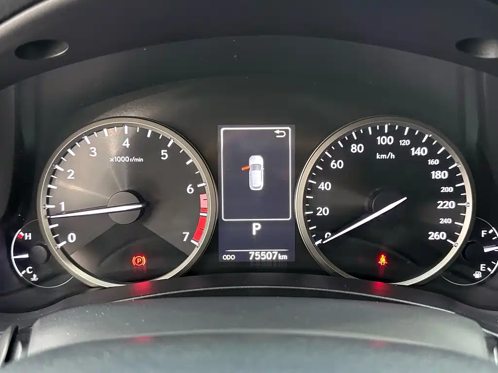 Lexus NX — миниатюра 13