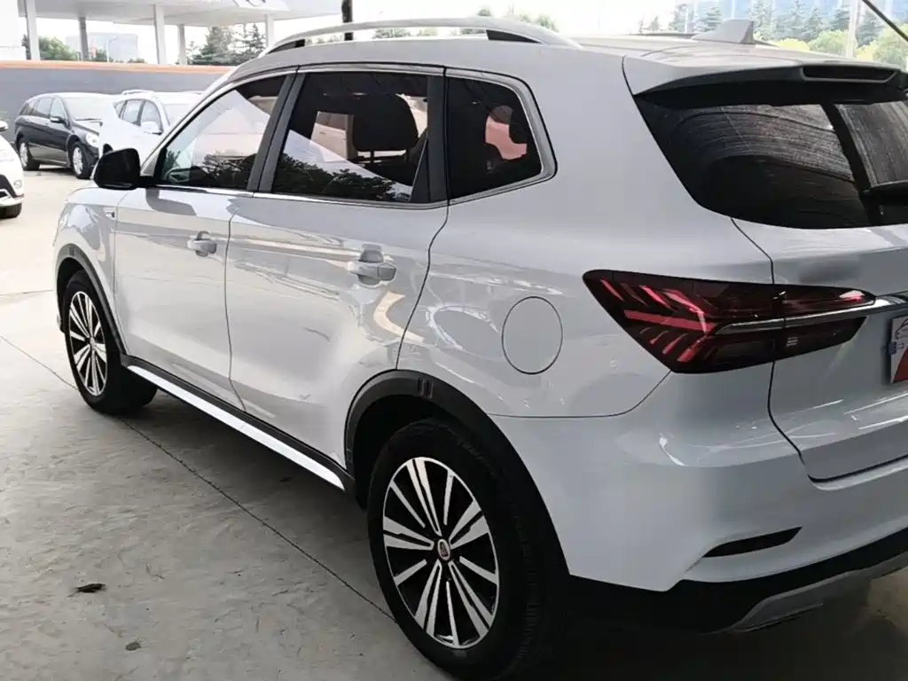 Roewe RX5 — миниатюра 5