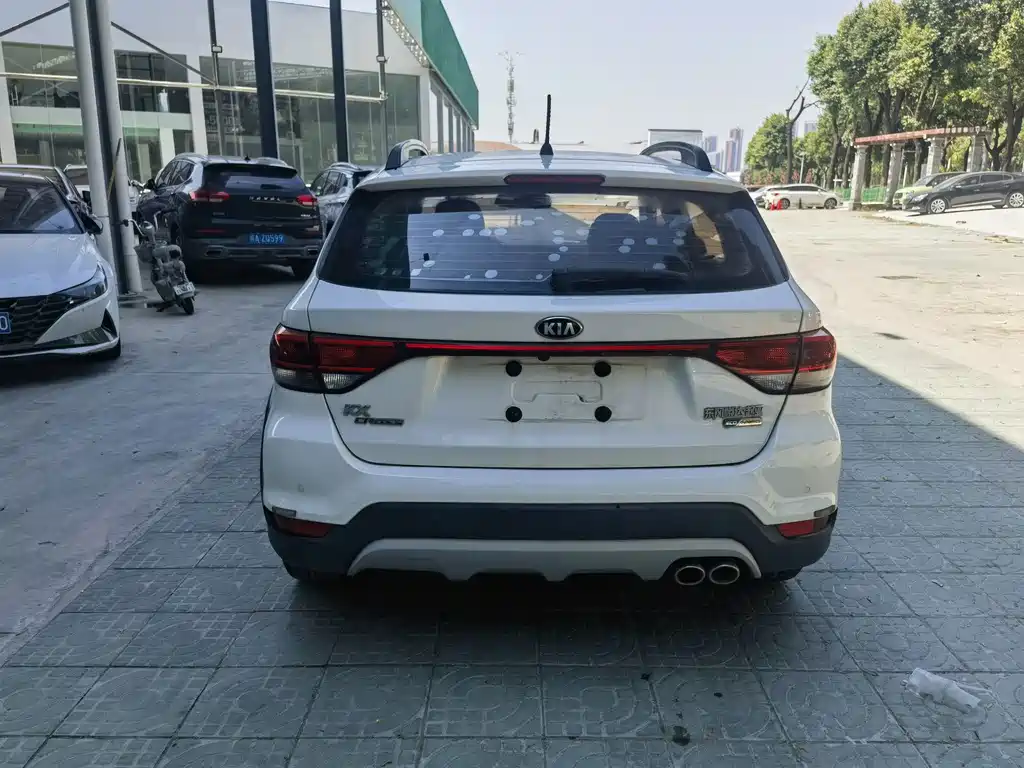 Kia KX Cross — миниатюра 10