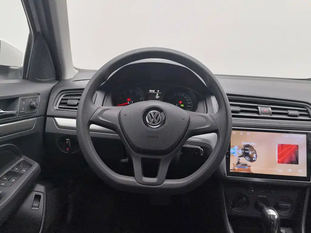 Volkswagen Lavida — миниатюра 11