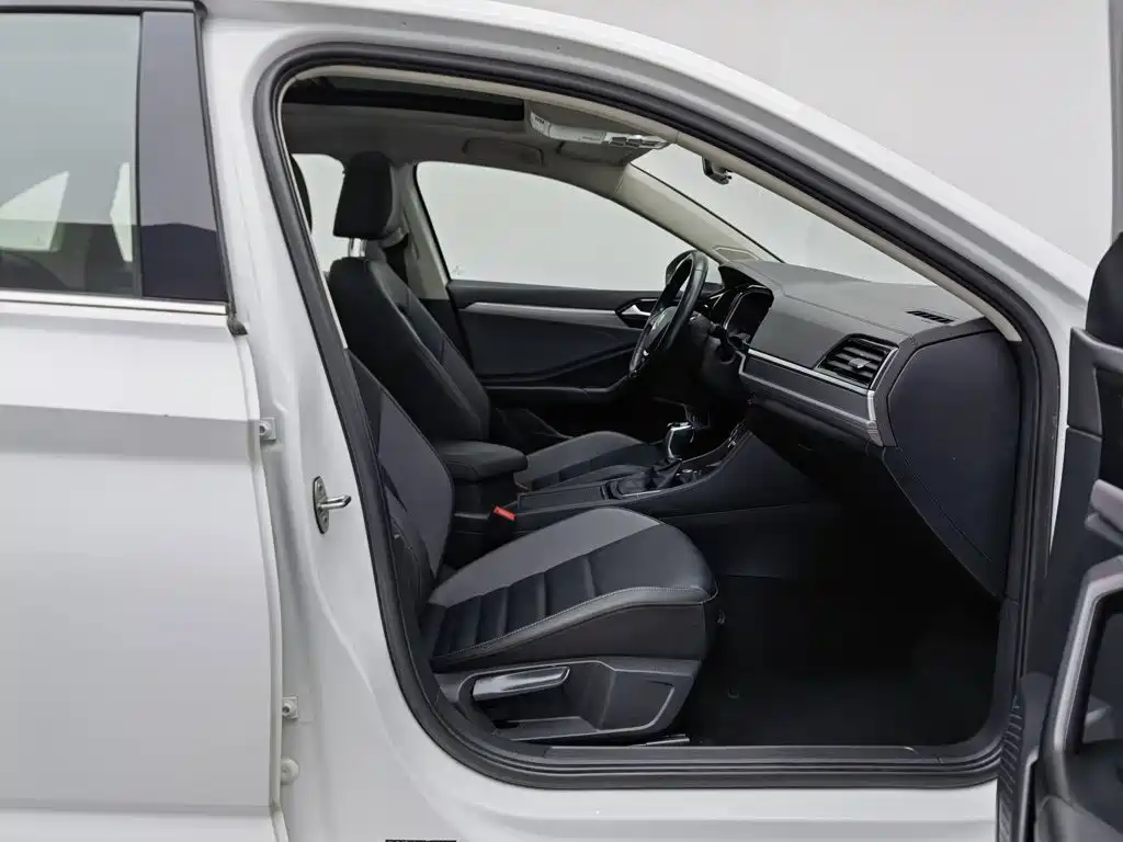 Volkswagen Sagitar — миниатюра 23