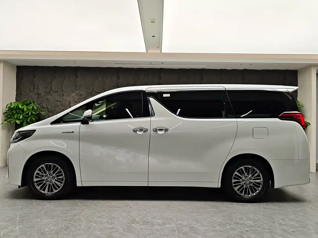 Toyota Alphard 2021 2.5L Luxury