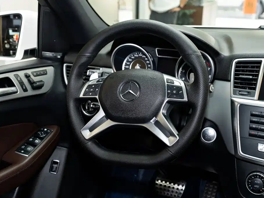 Mercedes-Benz M-Class AMG — миниатюра 11