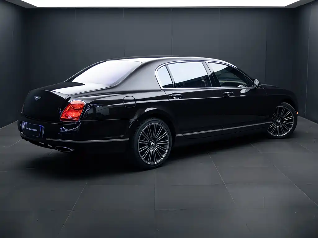 Bentley Flying Spur — миниатюра 7