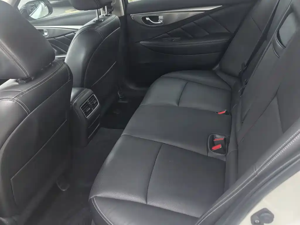 Infiniti Q50L — миниатюра 5