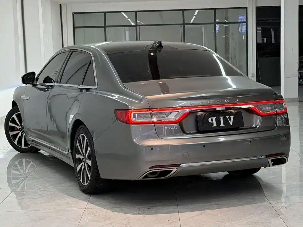 Lincoln Continental — миниатюра 7