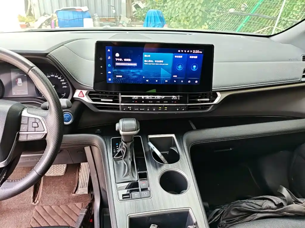 Toyota Sienna — миниатюра 13