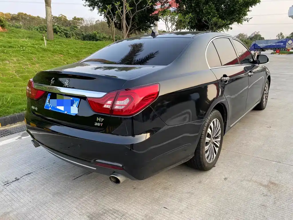 Hongqi Hongqi H7 — миниатюра 4