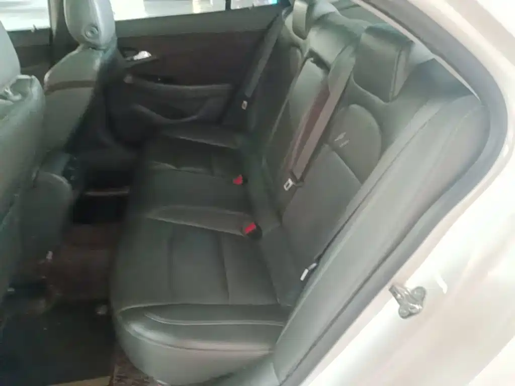 Chevrolet Malibu — миниатюра 17