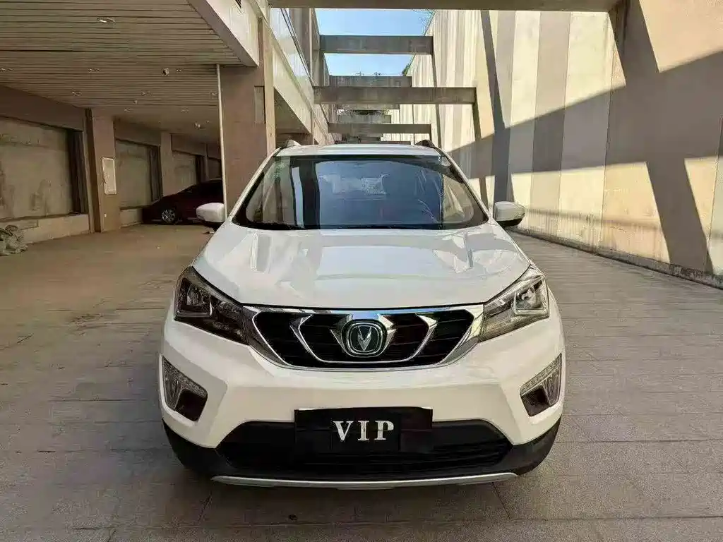 Changan CS15 — миниатюра 2