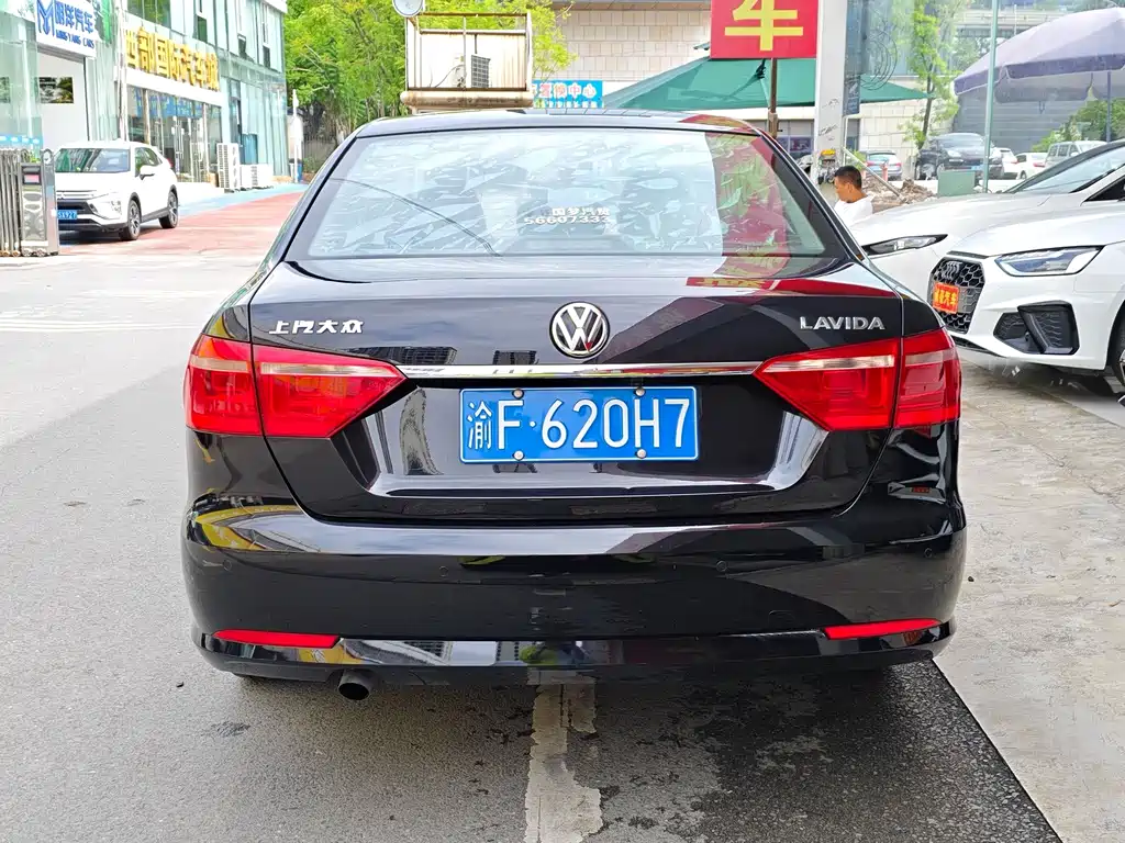 Volkswagen Lavida — миниатюра 10