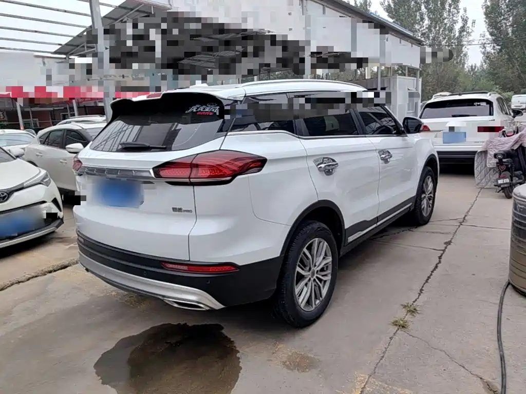 Geely Boyue — миниатюра 7