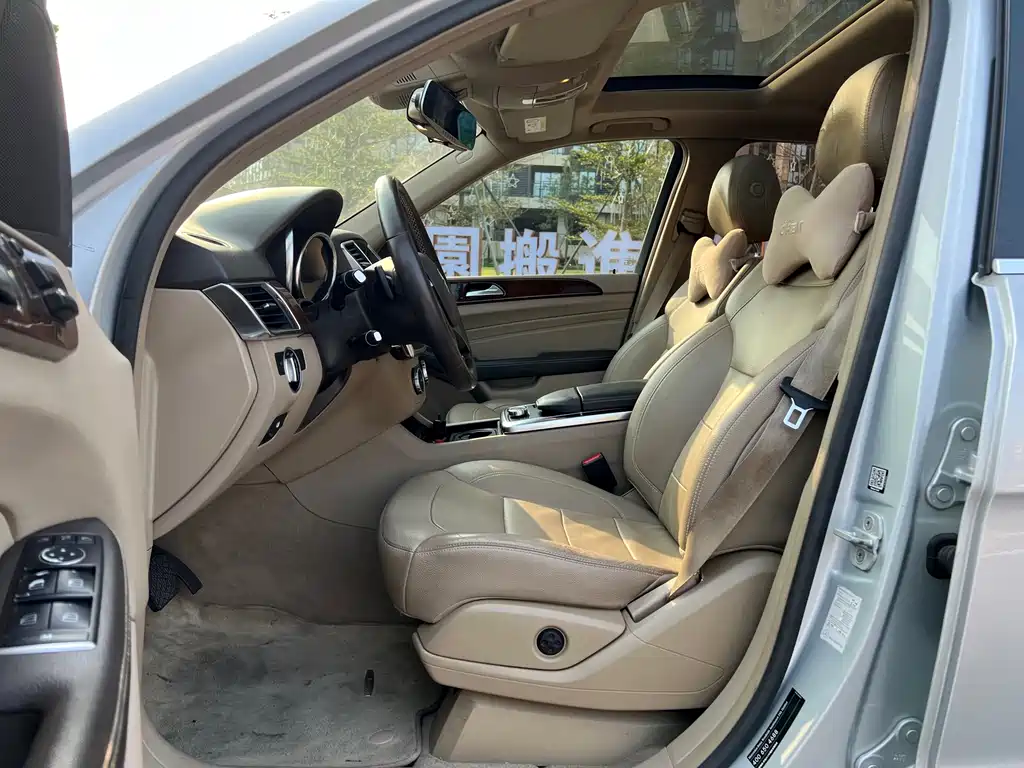 Mercedes-Benz M-Class — миниатюра 6