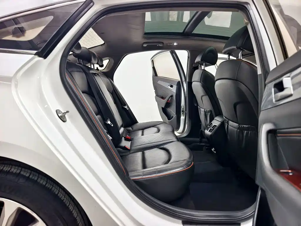 Hyundai Sonata — миниатюра 16