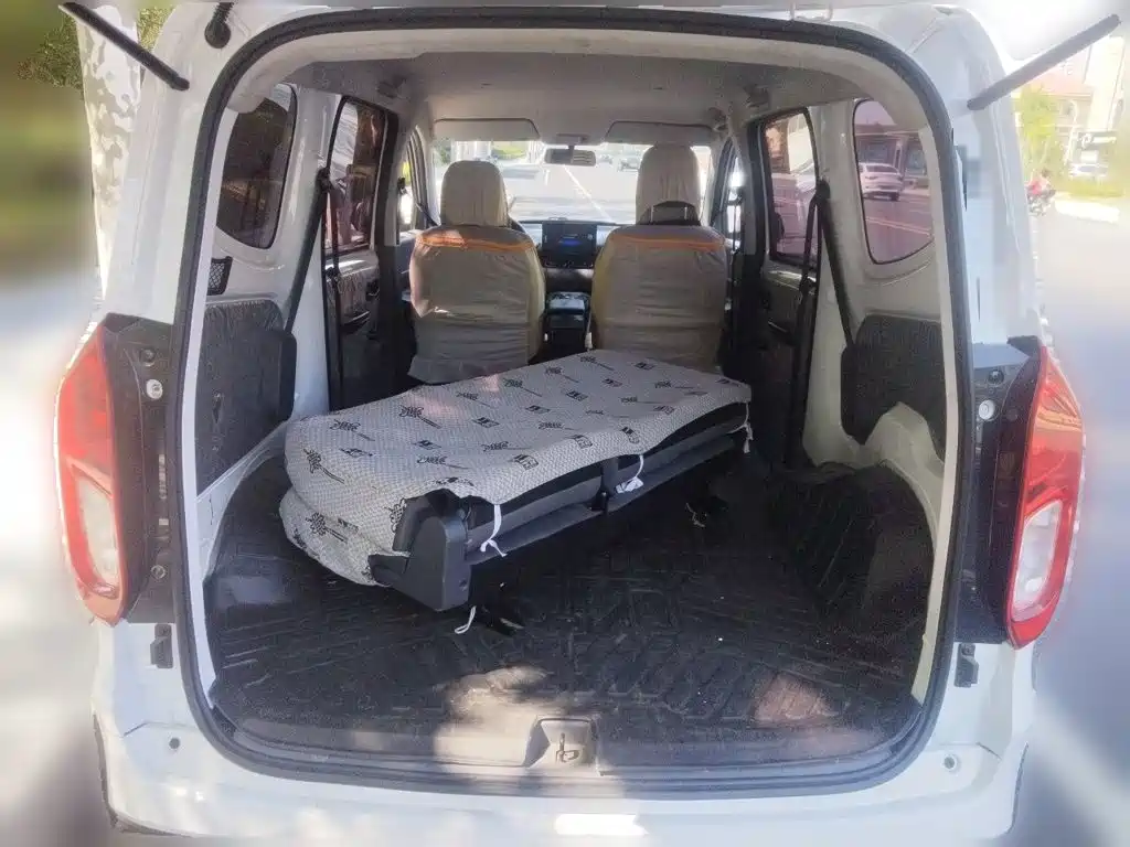 Wuling Hongguang EV — миниатюра 15