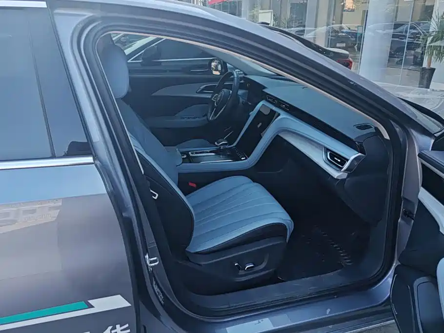 Hongqi Hongqi H5 PHEV — миниатюра 8