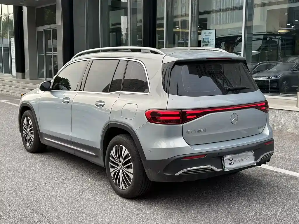 Mercedes-Benz EQB — миниатюра 6