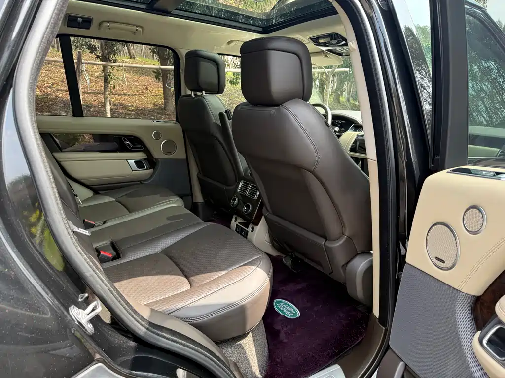 Land Rover Range Rover 2022 3.0 L6 360PS