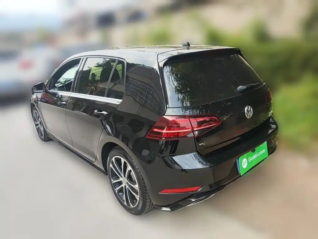 Volkswagen Golf — миниатюра 24