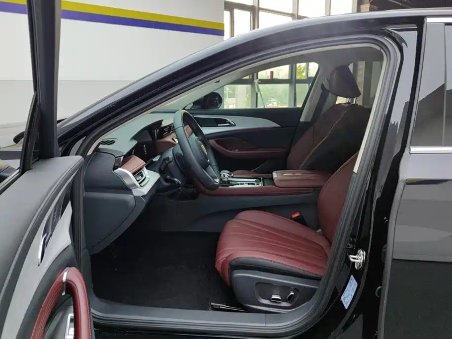 Hongqi Hongqi H5 — миниатюра 9