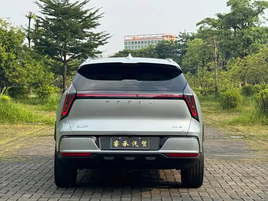 Geely Boyue L — миниатюра 5