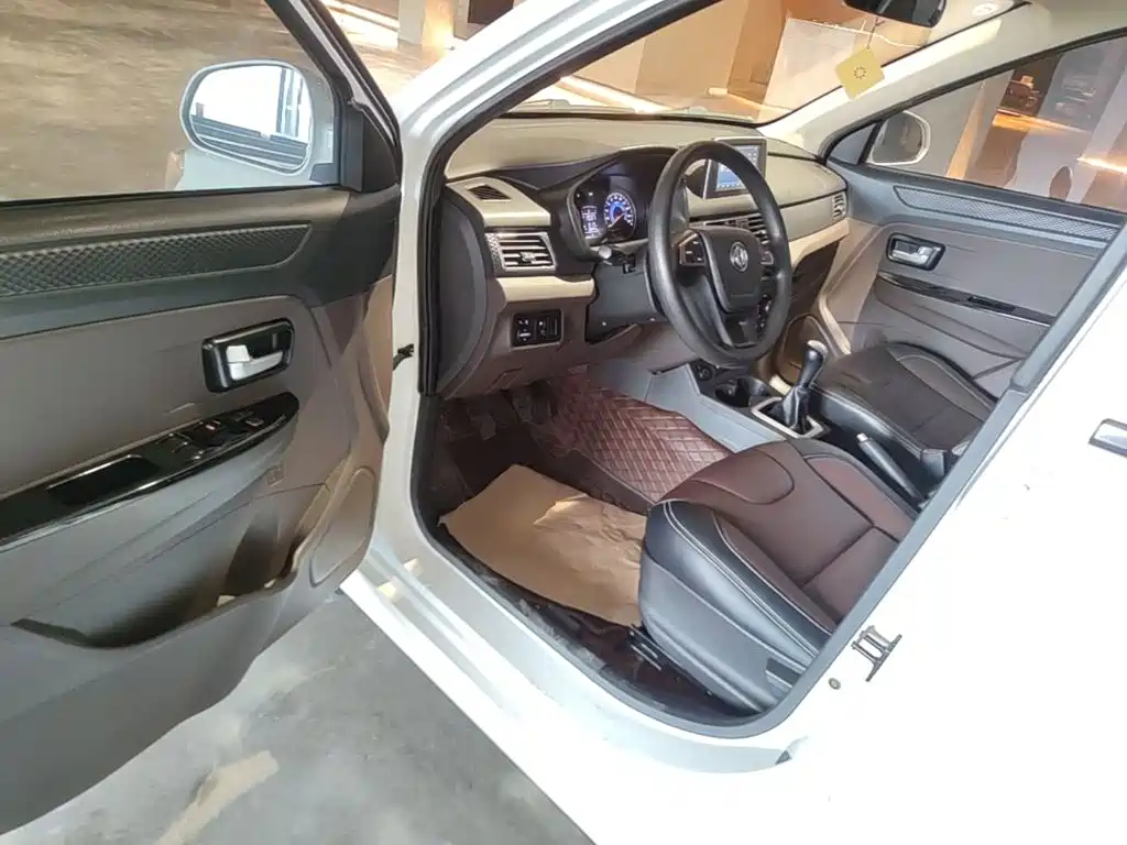 Fengguang Fengguang 330 — миниатюра 16
